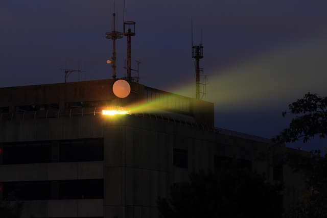 浜松市役所の屋上のライト