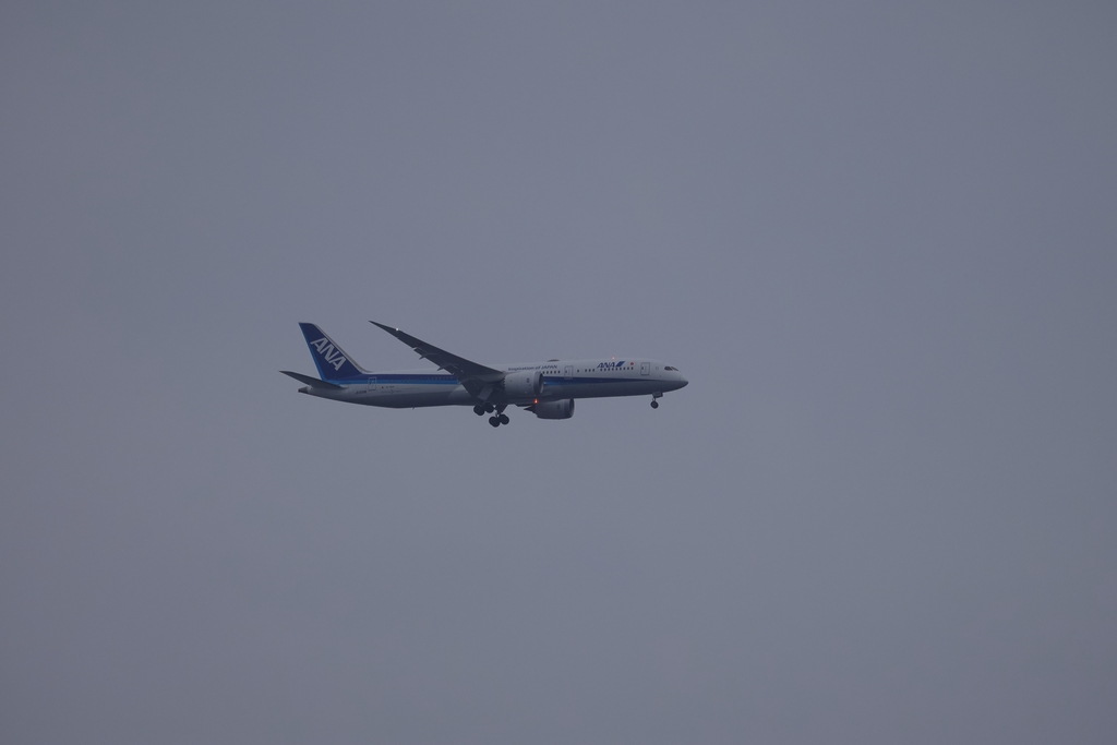 羽田空港に向かう旅客機