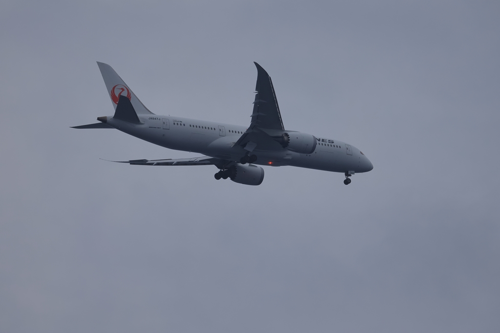 羽田空港に向かう旅客機