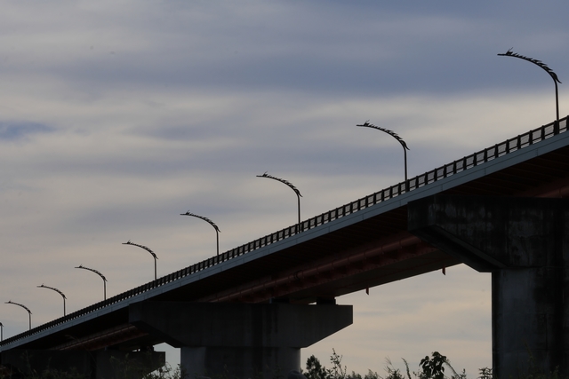 飛龍大橋
