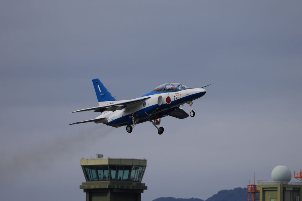 ブルーインパルス