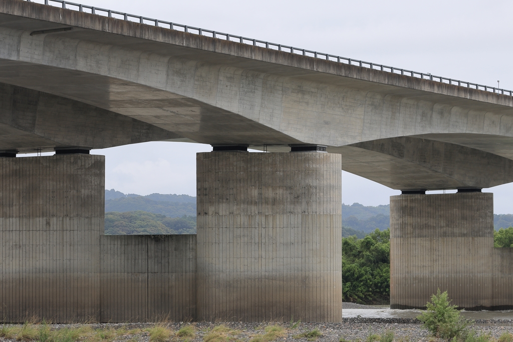 新東名高速道路